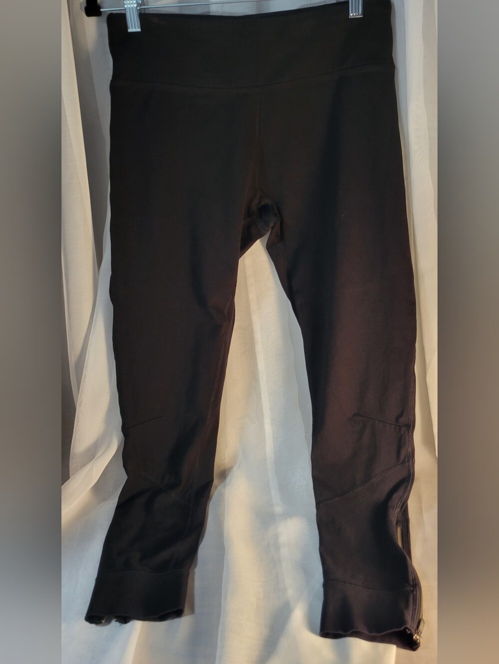 Calvin Klein Black Cropped Performance Leggings with Ankle Zips